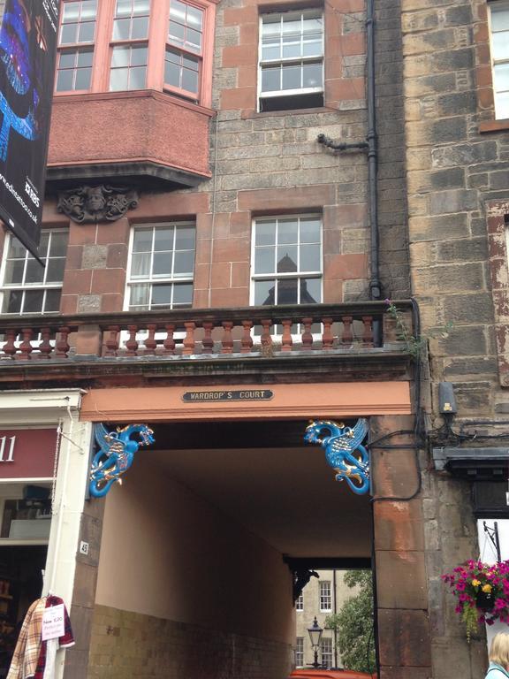 Writers View, Royal Mile Apartment Edinburgh Room photo